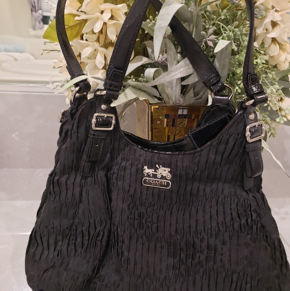 Coach Handbags - Coach purse